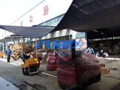 福瑞得機(jī)械微動態(tài)--座駕壓路機(jī)、手扶壓路機(jī)、灌縫機(jī)包裝發(fā)貨